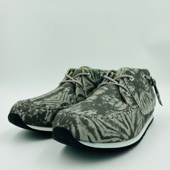 Akid kids shoes brand new in the box - Picture 3 of 3